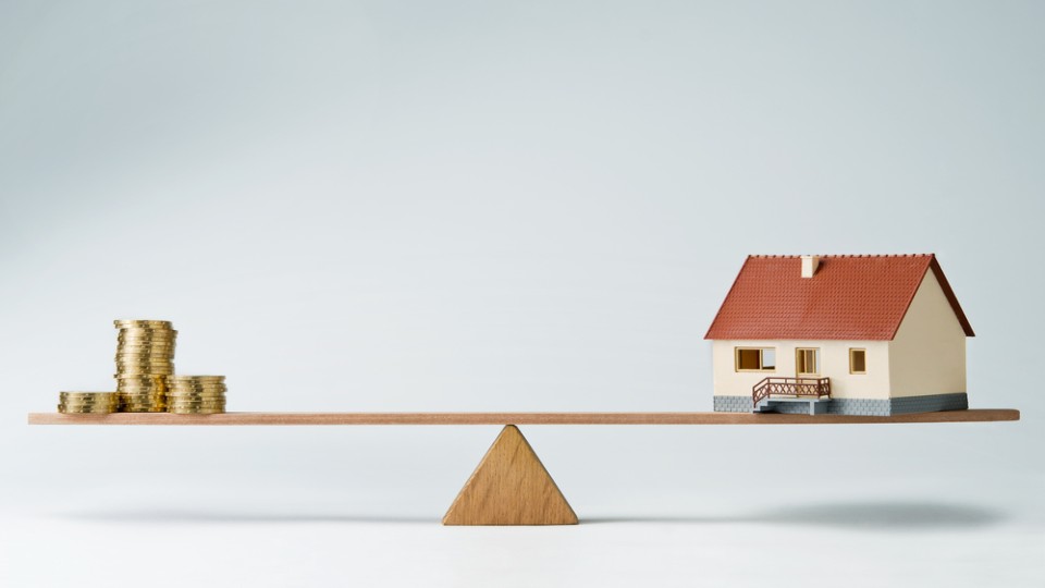 Huizen-en-geld-shutterstock-200541344.jpg