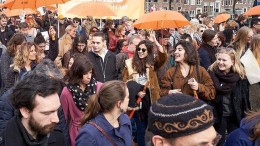 Ambtenaar kijkt constructief maar kritisch naar kabinet Schoof