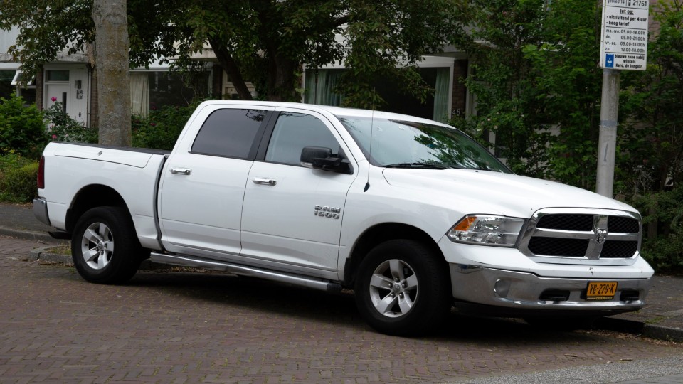 Pickup truck