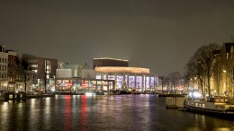 Raad Amsterdam wil spoeddebat over einde proef wapencontroles