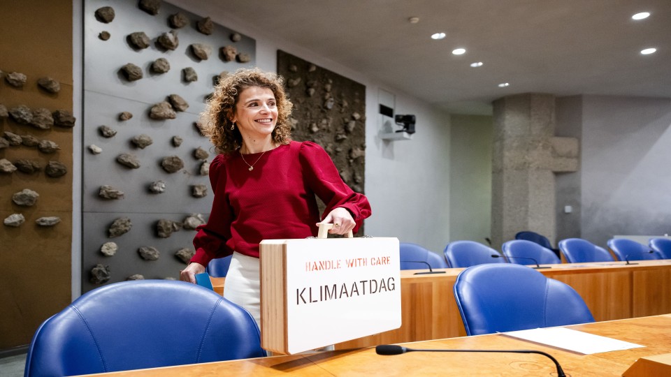 Minister Hermans van Klimaat en Groene Groei arriveert donderdagochtend in de Tweede Kamer met de Klimaatnota.