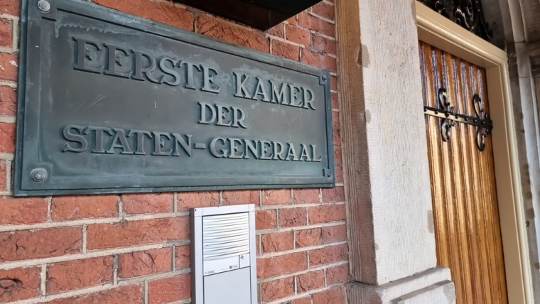 Nederlander in buitenland mijdt Eerste Kamerverkiezing