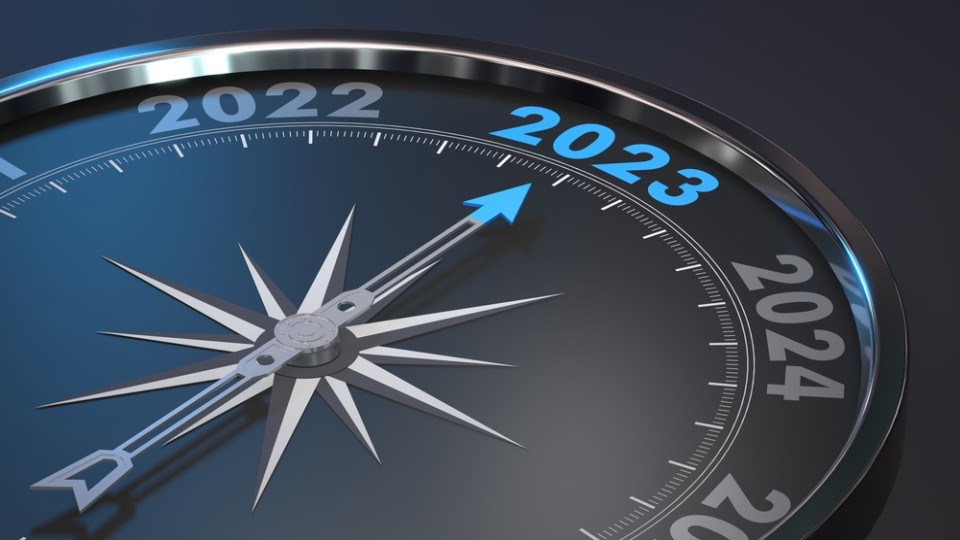 klok met 2023 erop
