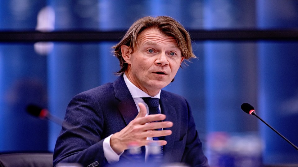 Kim Putters in 2021 bij een hoorzitting in de Tweede Kamer over herstelbeleid na corona