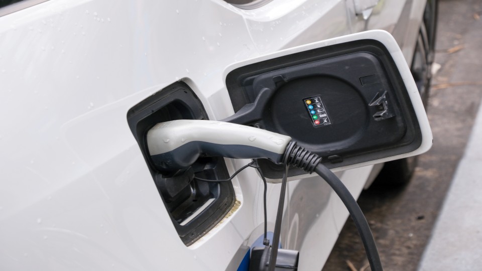 Laadpaal voor elektrische auto’s van een deelauto-aanbieder. Foto: Kim van Dam/ANP
