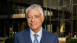 Joost Manusama, de eerste Molukse burgemeester