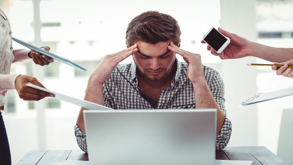 stress-werkdruk-crisis-thuiswerken.jpg