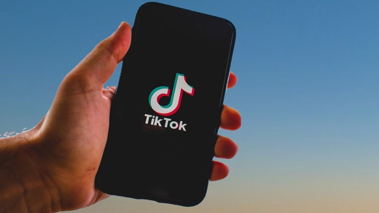 VNG: geen gevaarlijke apps op werktelefoon