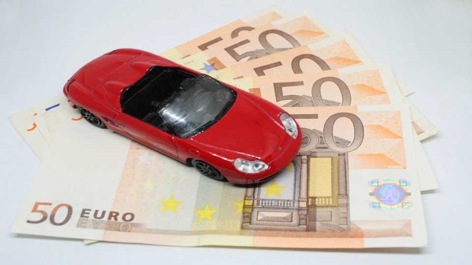 Auto en geld