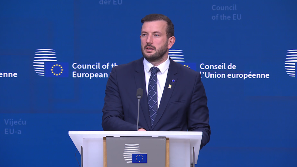 Virginijus Sinkevičius, Eurocommissaris voor milieu, maandag tijdens een persconferentie.