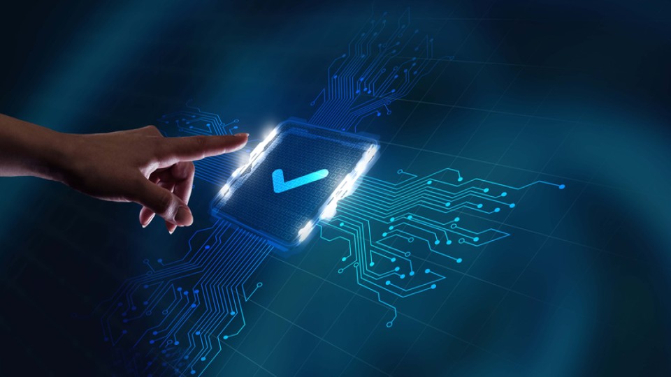 Ict-controle-shutterstock-1803101200.jpg