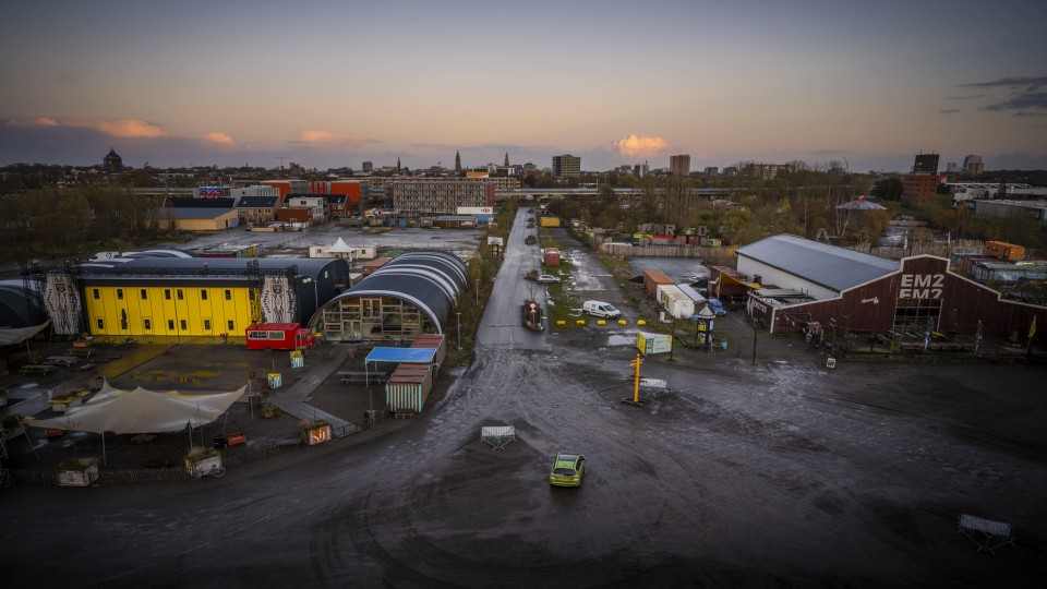 Het voormalige terrein van de suikerfabriek in Groningen. Hier verrijst de nieuwe wijk De Suikerzijde.