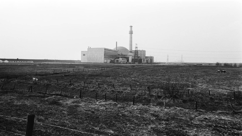 De kerncentrale Borssele zes jaar na de opening.