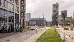 Amsterdamse Rekenkamer: kritisch over woonbeleid