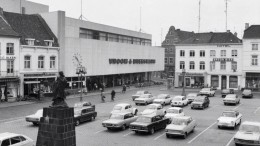 Een groot gat in de stad