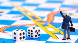 Samenwerken binnen de gemeente: spel van slangen en ladders