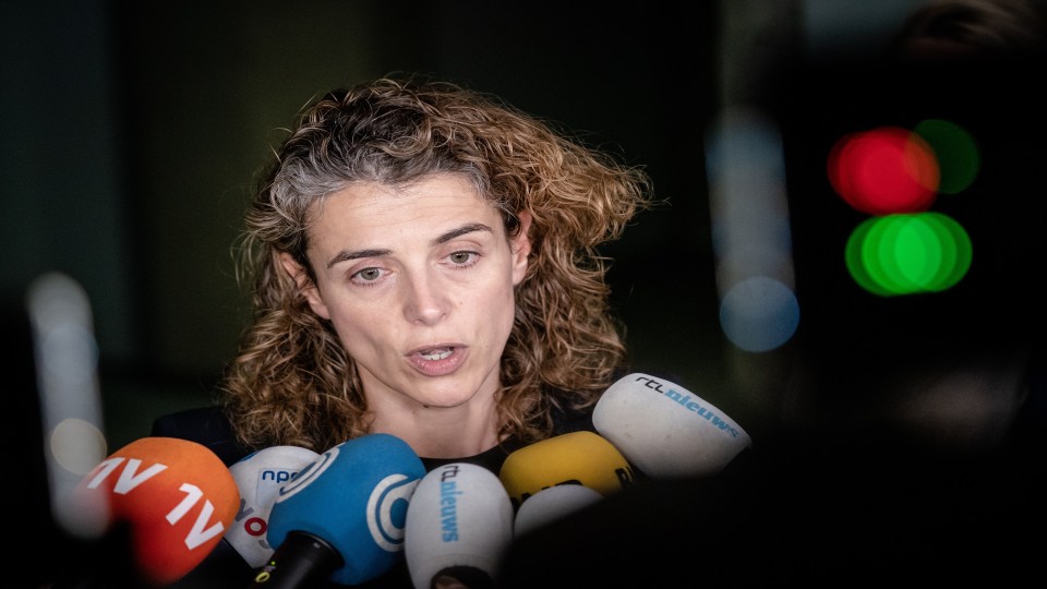 VVD-fractievorzitter Sophie Hermans, na afloop van het fractieoverleg over de nieuwe asielwet.