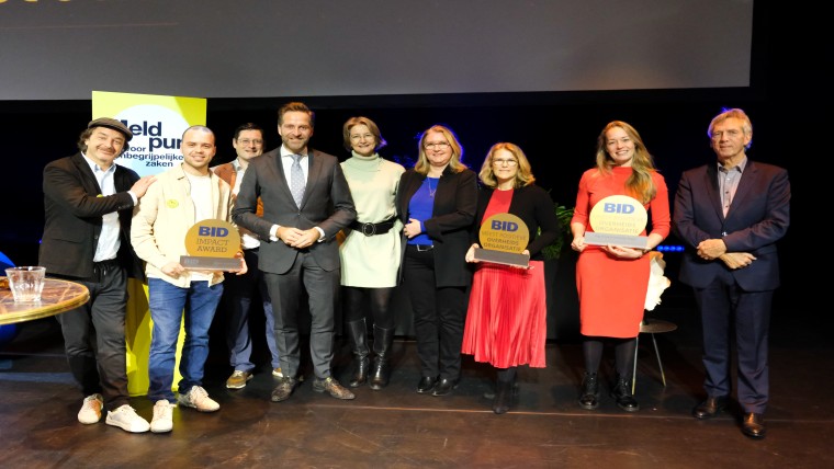 Prijs voor ambtenaren Amsterdam en ministerie I&W
