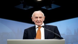 Remkes: natuur centraal, soms uitstel