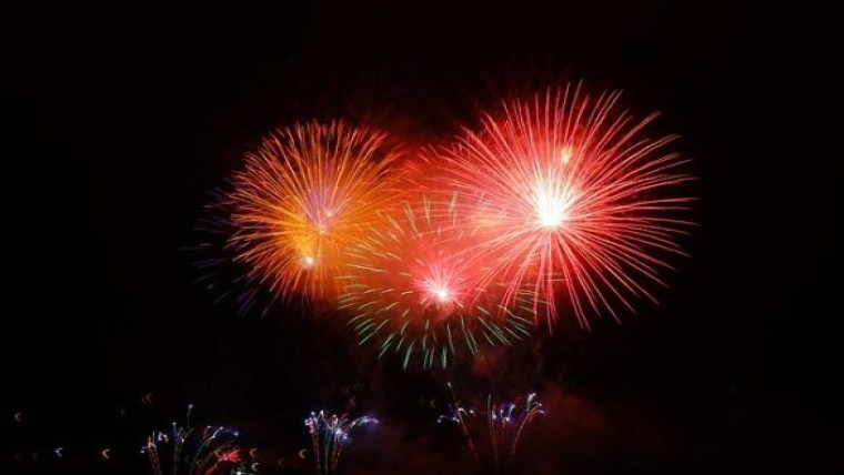 Yeşilgöz: meer met buurlanden tegen illegaal vuurwerk doen