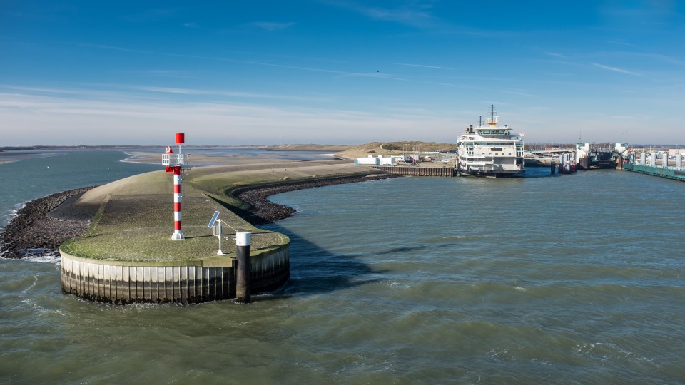 Een veerboot op Texel.