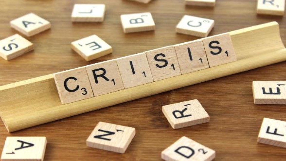 crisis-web.jpg
