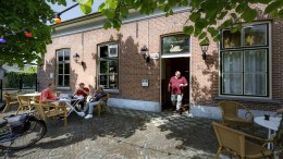 Plattelanders vinden buurt gezelliger dan stedelingen