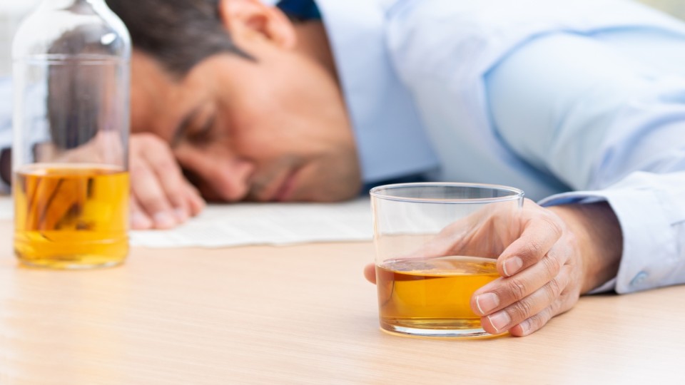 Shutterstock alcohol werk