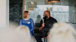 Vang de boemerang, verander de jeugdzorg: wees eerlijk