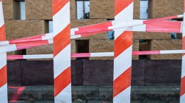 Burgemeesters moeten voorzichtiger zijn bij sluiten woningen