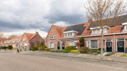 Minister De Jonge wil woningen sneller verduurzamen