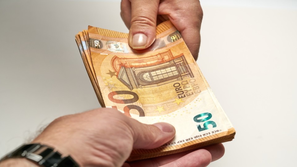 Geld geven