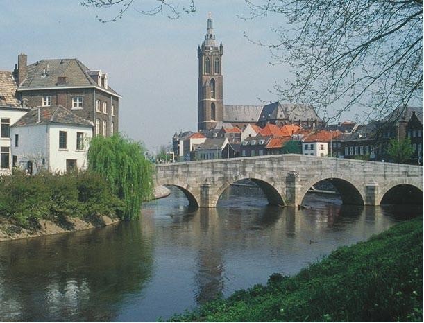 Gemeente Roermond klaar voor VDI dankzij SAN van EMC