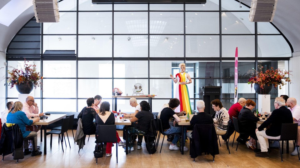 Een bingo in de Hermitage afgelopen juli. Het evenement was onderdeel van de eerste Queer & Pride week, in het teken van het bevorderen…