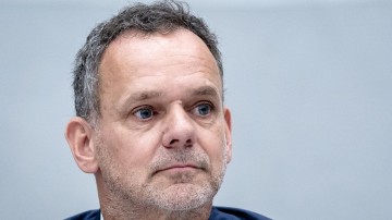 Veldkamp bevestigt risico stopzetten digitale diensten