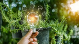 'Zorg sneller voor groene en digitale banen'