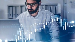 De gemeentelijke werkplek kraakt