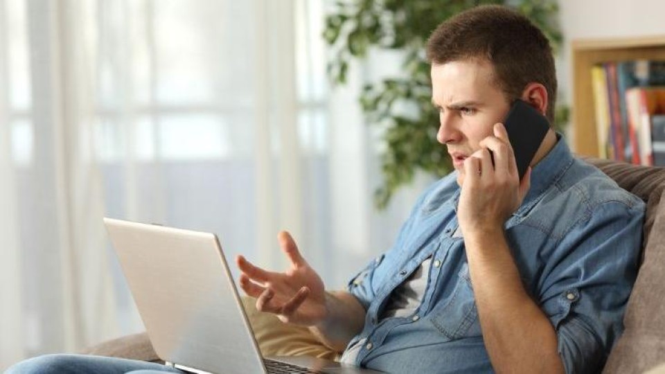 Vragen stellen per telefoon
