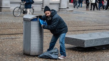 Amsterdam stuurt vaker dakloze crackgebruikers terug