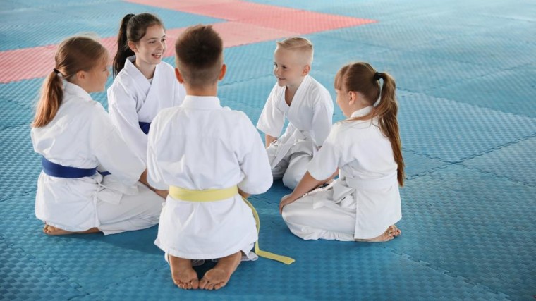 In bijna alle gemeenten minder kinderen lid van sportclub
