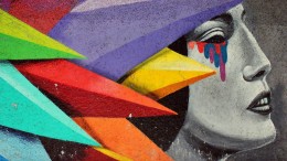 Met het hoofd tegen de muur