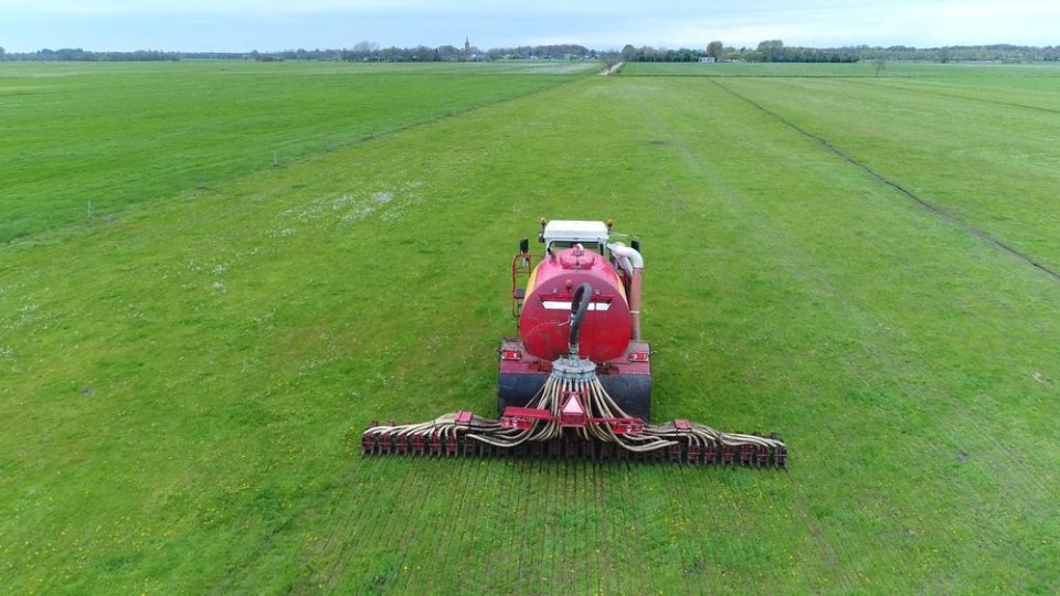 landbouwmest uitrijden