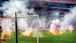 Minister: kijk goed naar alcoholverbod bij voetbal