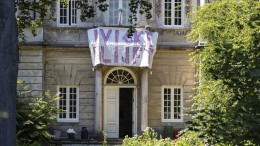 ‘Een gemeente mag meer eisen dan wind- en waterdicht monument’