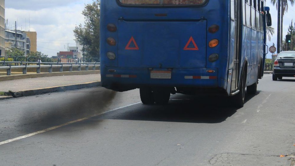 Uitstoot bus