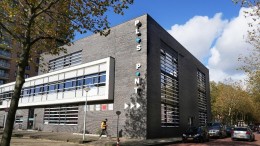 Amsterdamse buurthuizen sluiten onbedoeld mensen buiten