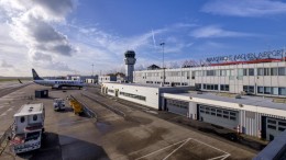Limburgse Staten moeten zelf beslissen over luchthaven