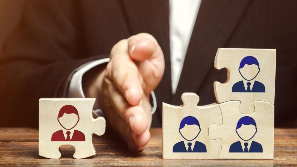 Ambtelijke top: splitsen ministeries onnodig