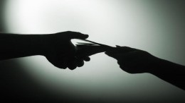 OM wil meer mogelijkheden om corrupte ambtenaren te vervolgen