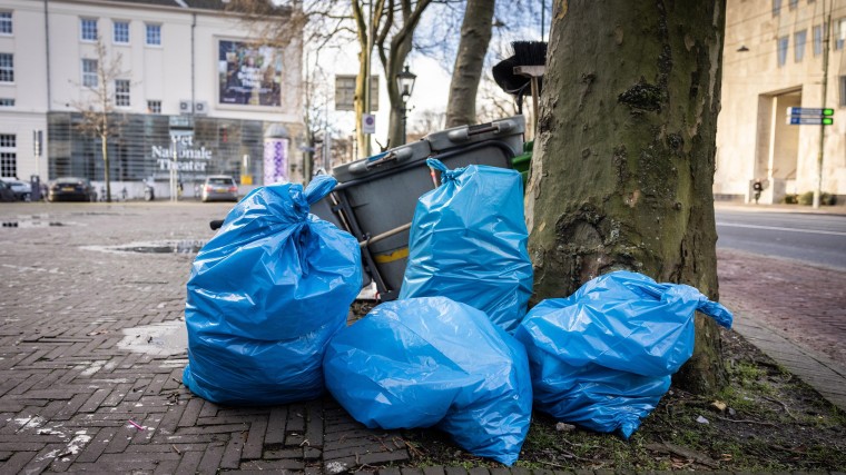 Vakbond kondigt eerste stakingen aan